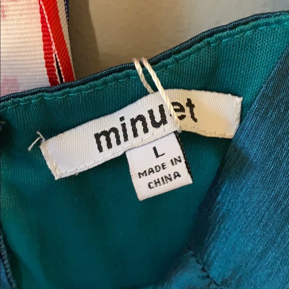 Prom/ formal Dress - Picture 2 of 2